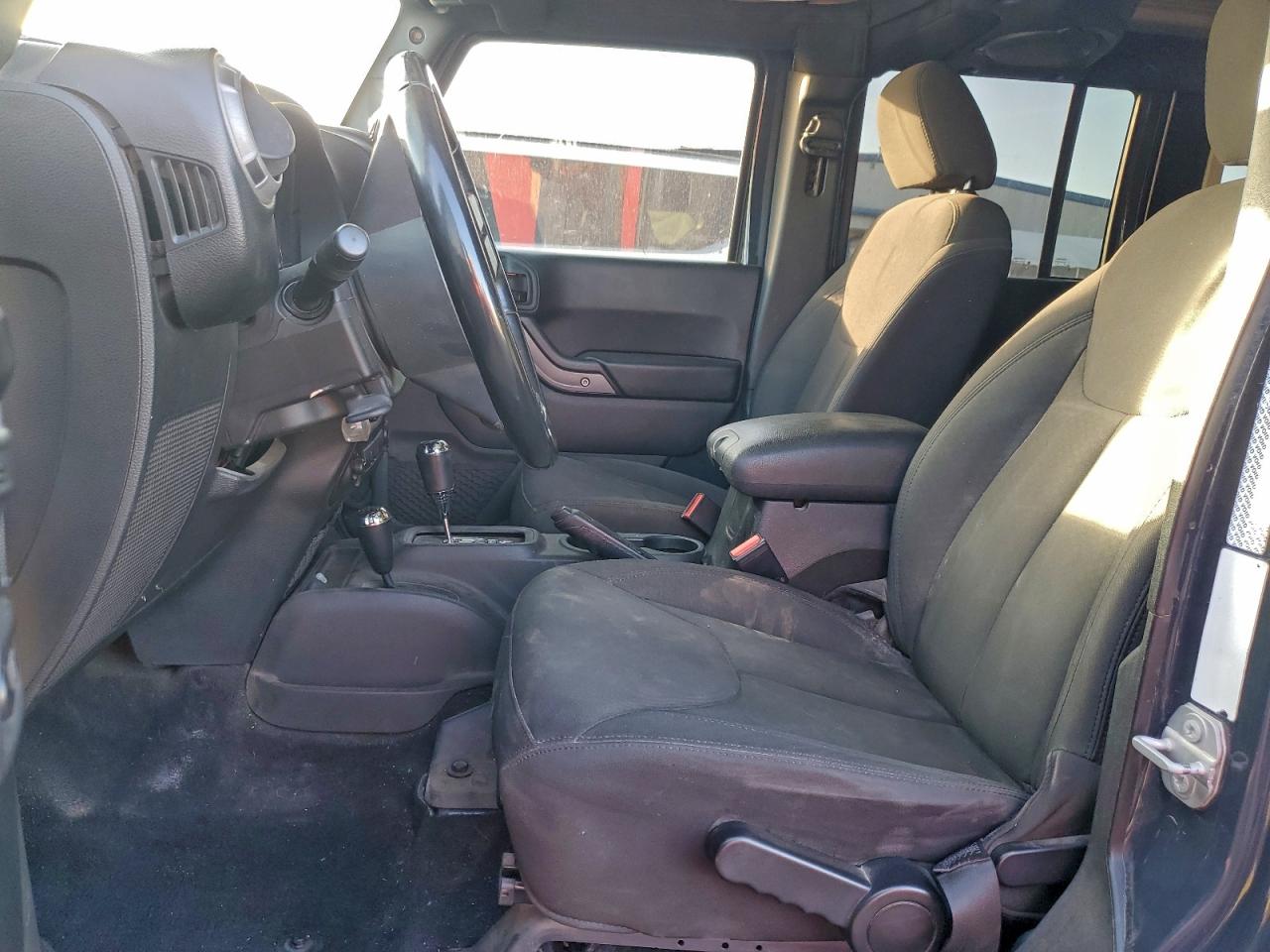 2017 Jeep Wrangler Unlimited Sport VIN: 1C4BJWDG6HL686328 Lot: 93899385