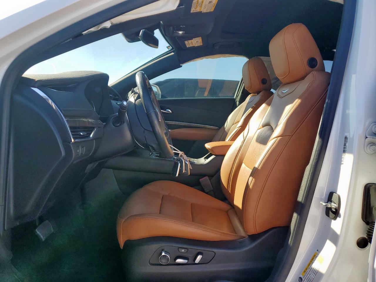 2020 Cadillac Xt4 Premium Luxury VIN: 1GYFZCR44LF071463 Lot: 90942915