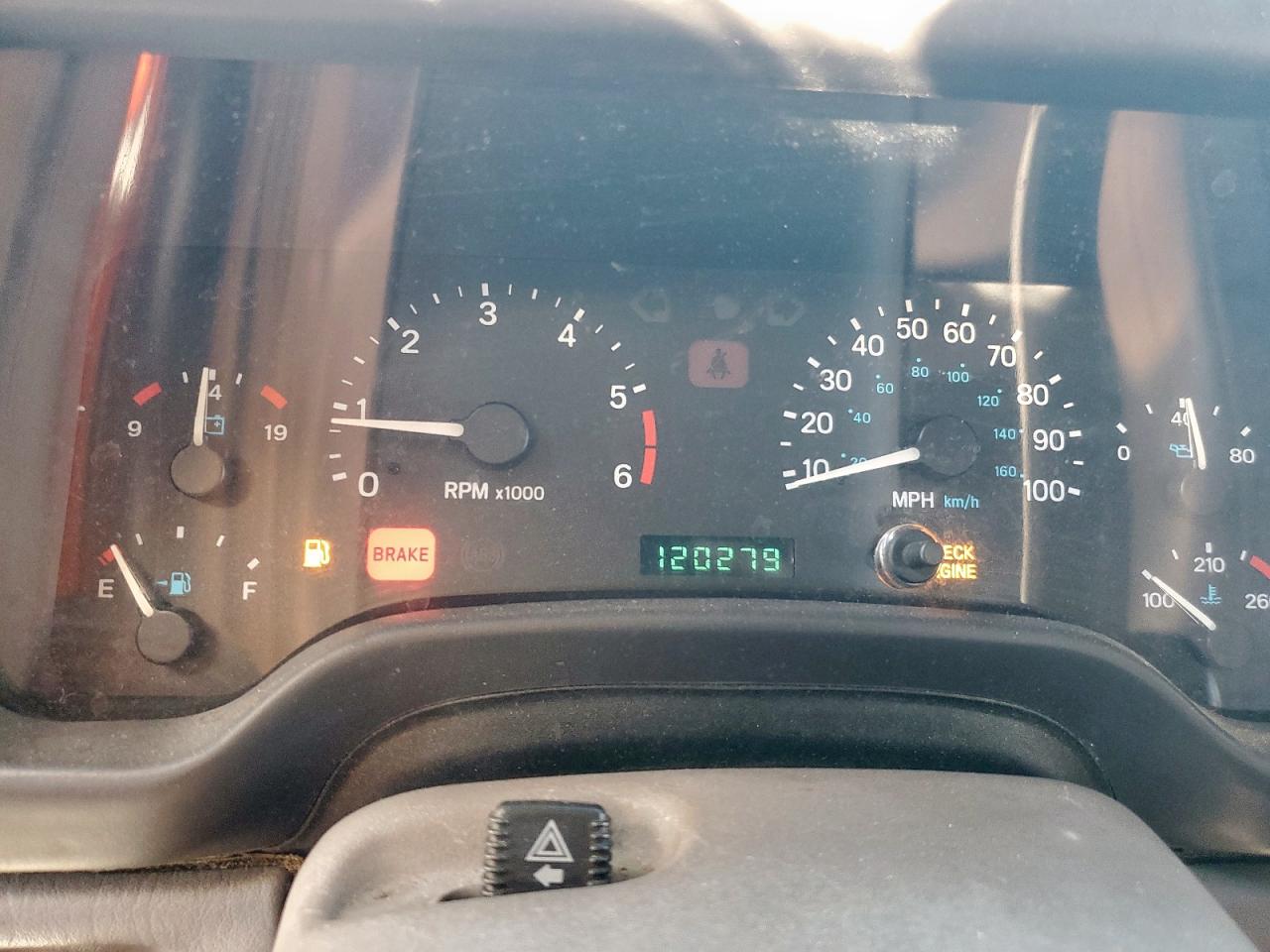 1998 Jeep Wrangler / Tj Sport VIN: 1J4FY19S0WP701077 Lot: 92947075