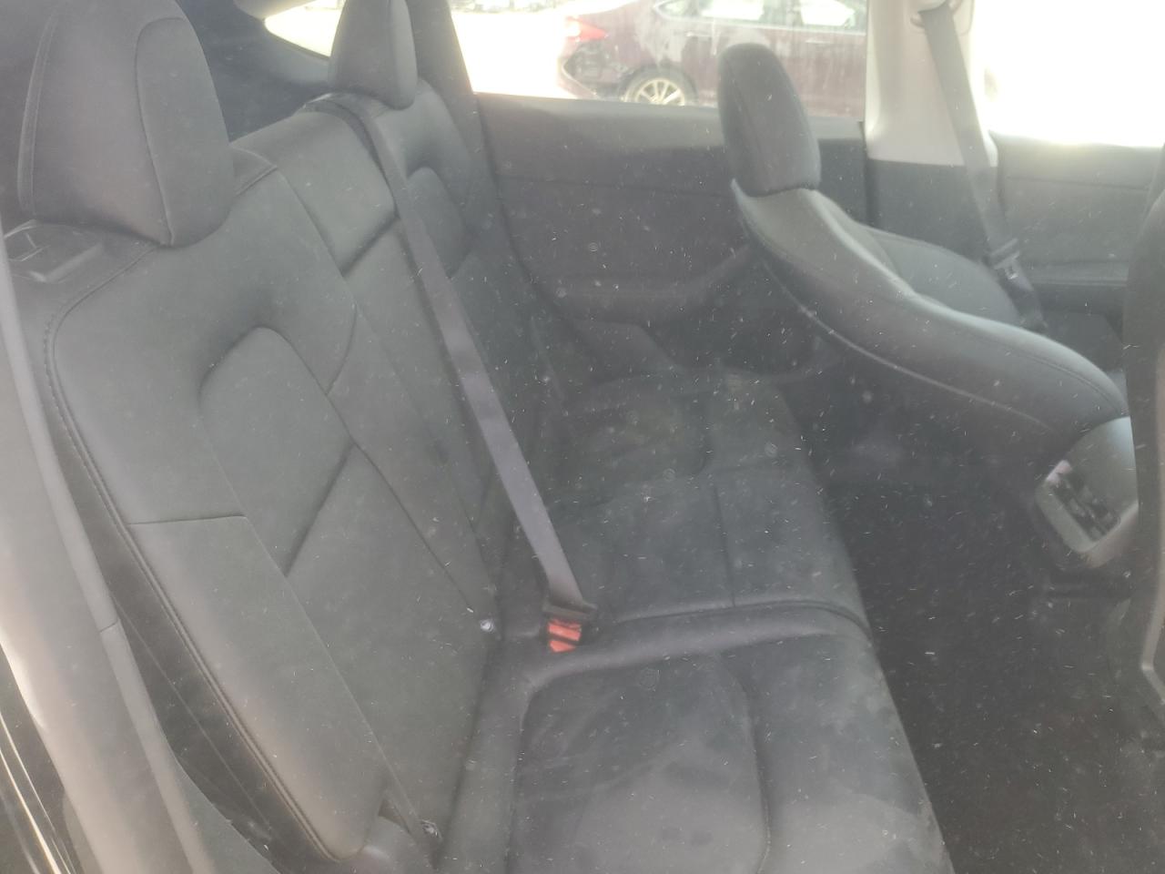 2025 Tesla Model Y VIN: 7SAYGAEE8SF226397 Lot: 92616525