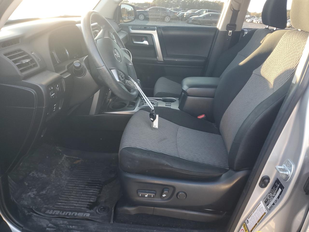 2017 Toyota 4Runner Sr5 VIN: JTEZU5JR8H5150745 Lot: 89632505