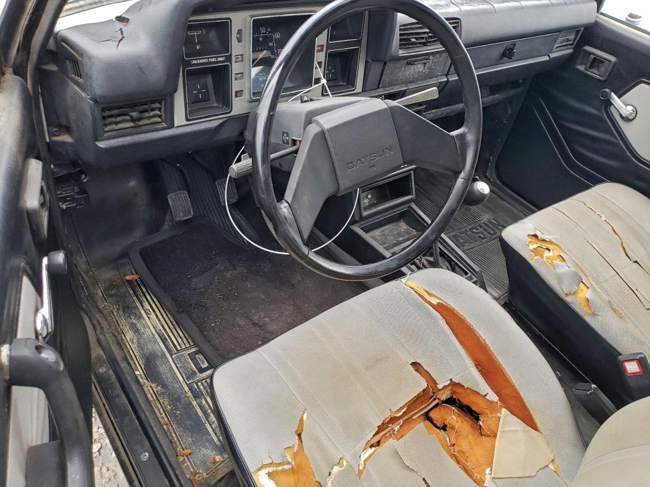 1986 Datsun 720 King Cab VIN: JN6MD06S1CW132729 Lot: 94413055