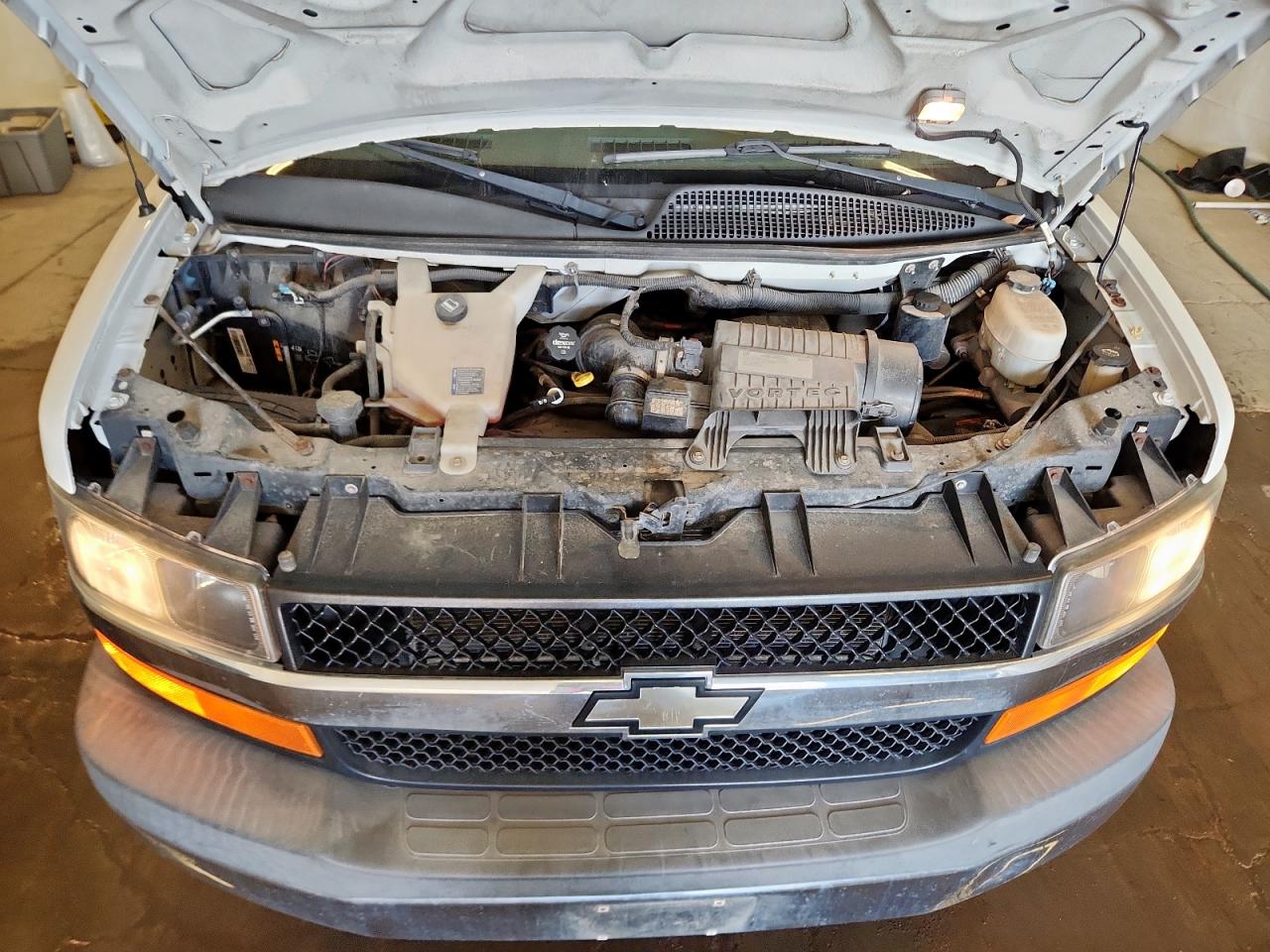 2017 Chevrolet Express G2500 Lt VIN: 1GAWGFFFXH1204694 Lot: 92673135