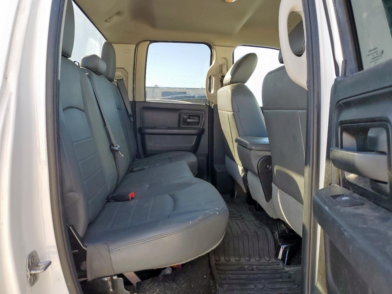 2019 Ram 1500 Classic Tradesman VIN: 1C6RR6FG0KS678749 Lot: 92250645