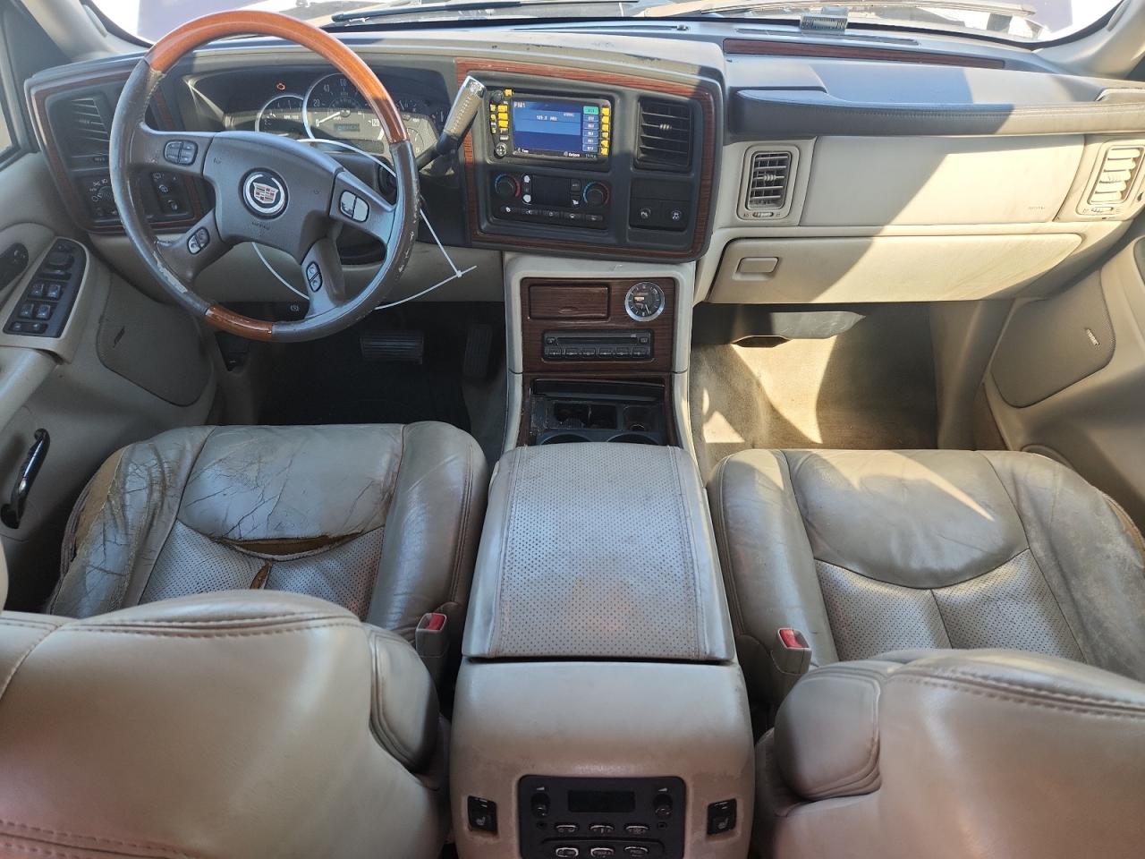 2004 Cadillac Escalade Luxury VIN: 1GYEK63N84R127696 Lot: 91256425