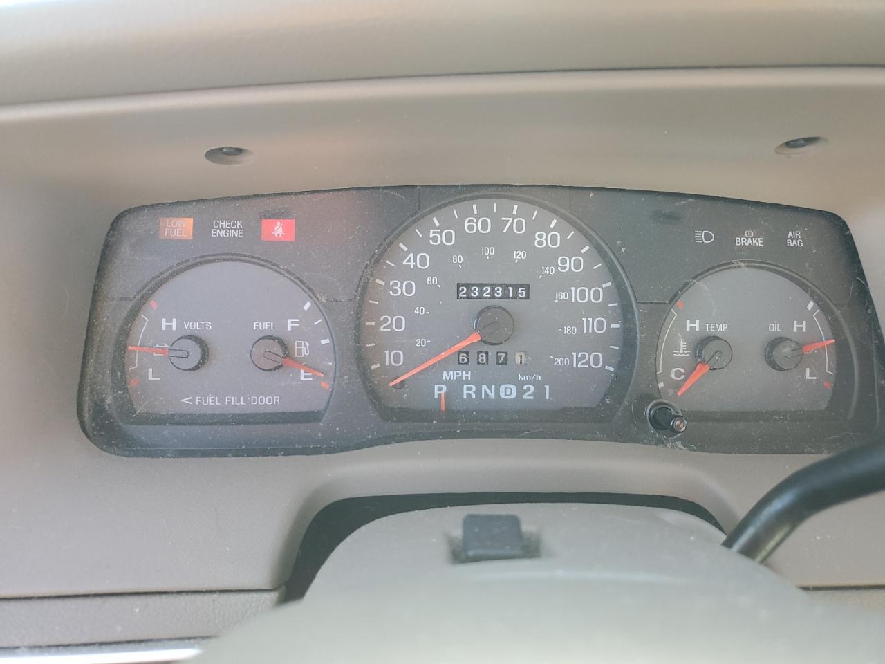 2004 Mercury Grand Marquis Gs VIN: 2MEFM74W64X687769 Lot: 91571145