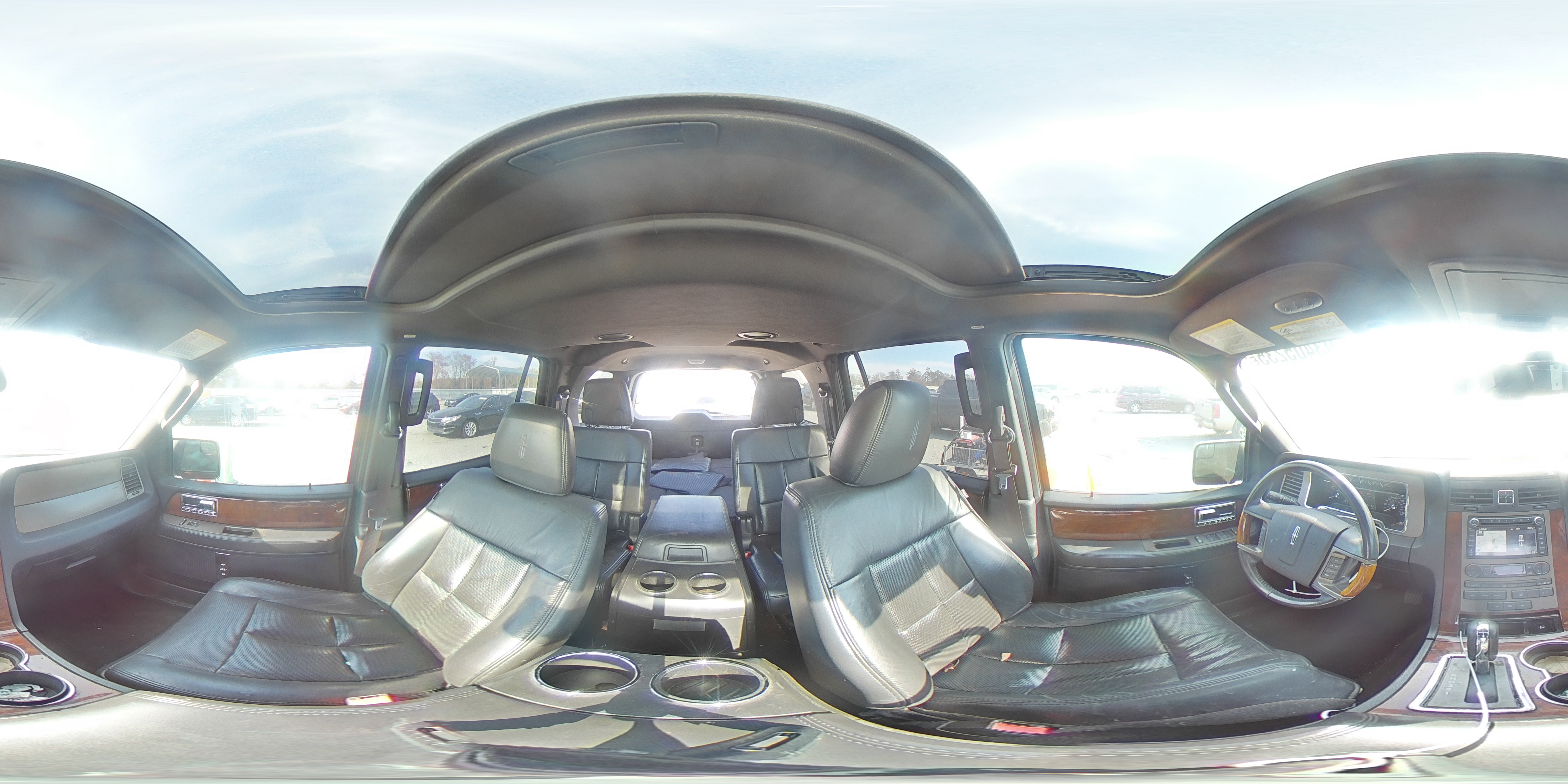 2014 Lincoln Navigator VIN: 5LMJJ2J5XEEL00283 Lot: 93405235