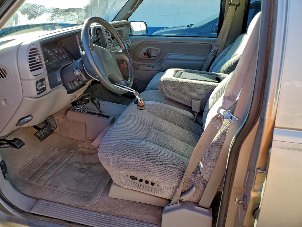 1998 Chevrolet Gmt-400 K3500 VIN: 1GCHK33J0WF029989 Lot: 94162725