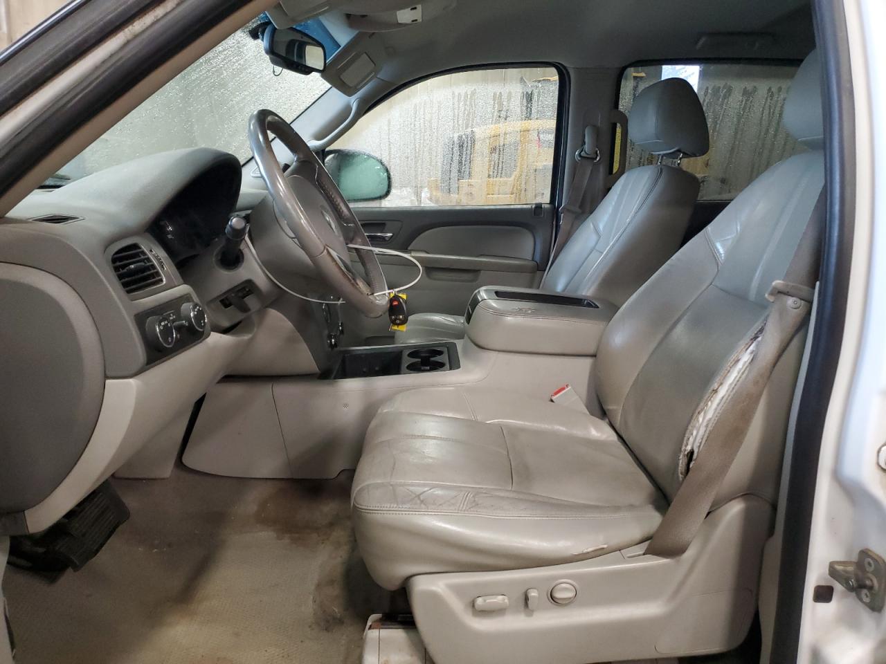 2010 Chevrolet Avalanche Lt VIN: 3GNVKFE05AG142585 Lot: 93311035