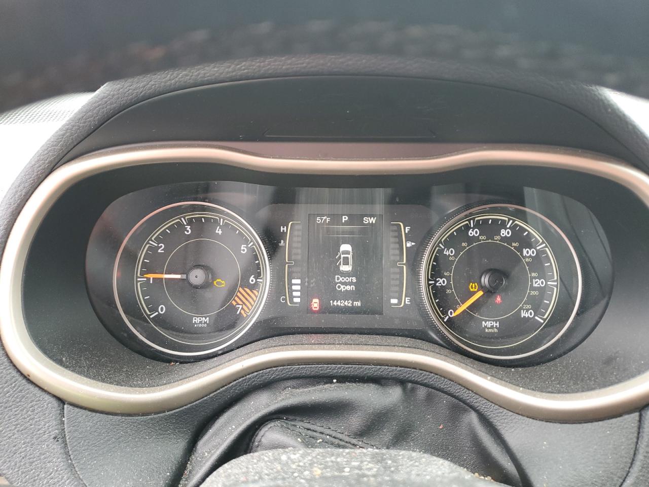 2015 Jeep Cherokee Latitude VIN: 1C4PJLCBXFW537006 Lot: 91708275