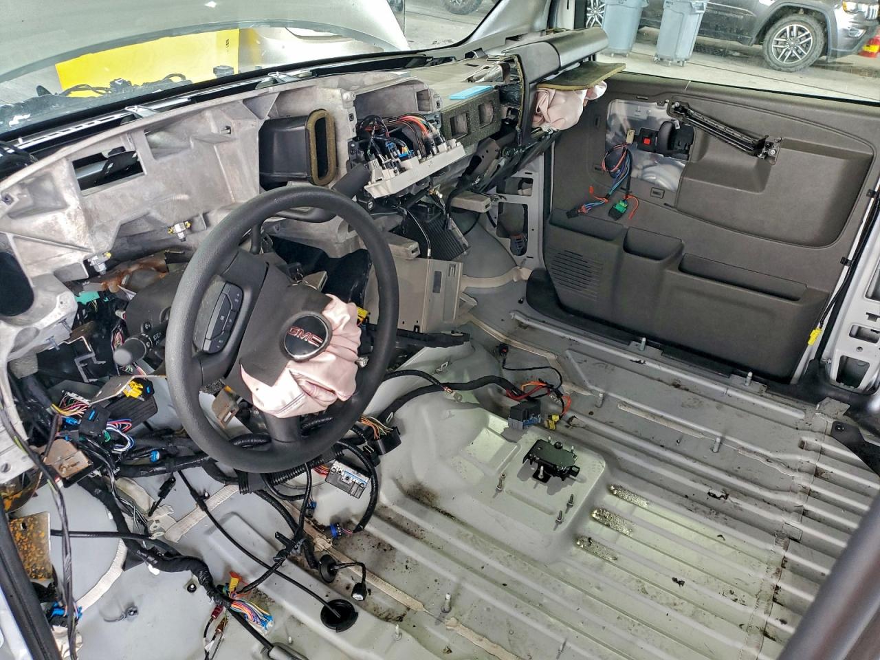 2025 GMC Savana G2500 VIN: 1GTW7AFP2S1250417 Lot: 93032225