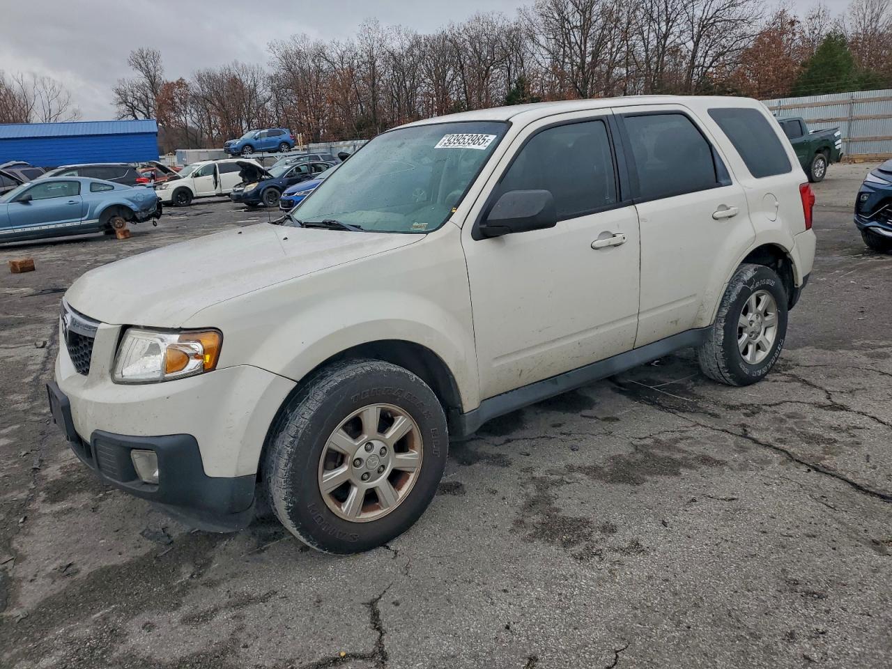 2011 Mazda Tribute I VIN: 4F2CY0C76BKM04927 Lot: 93953985