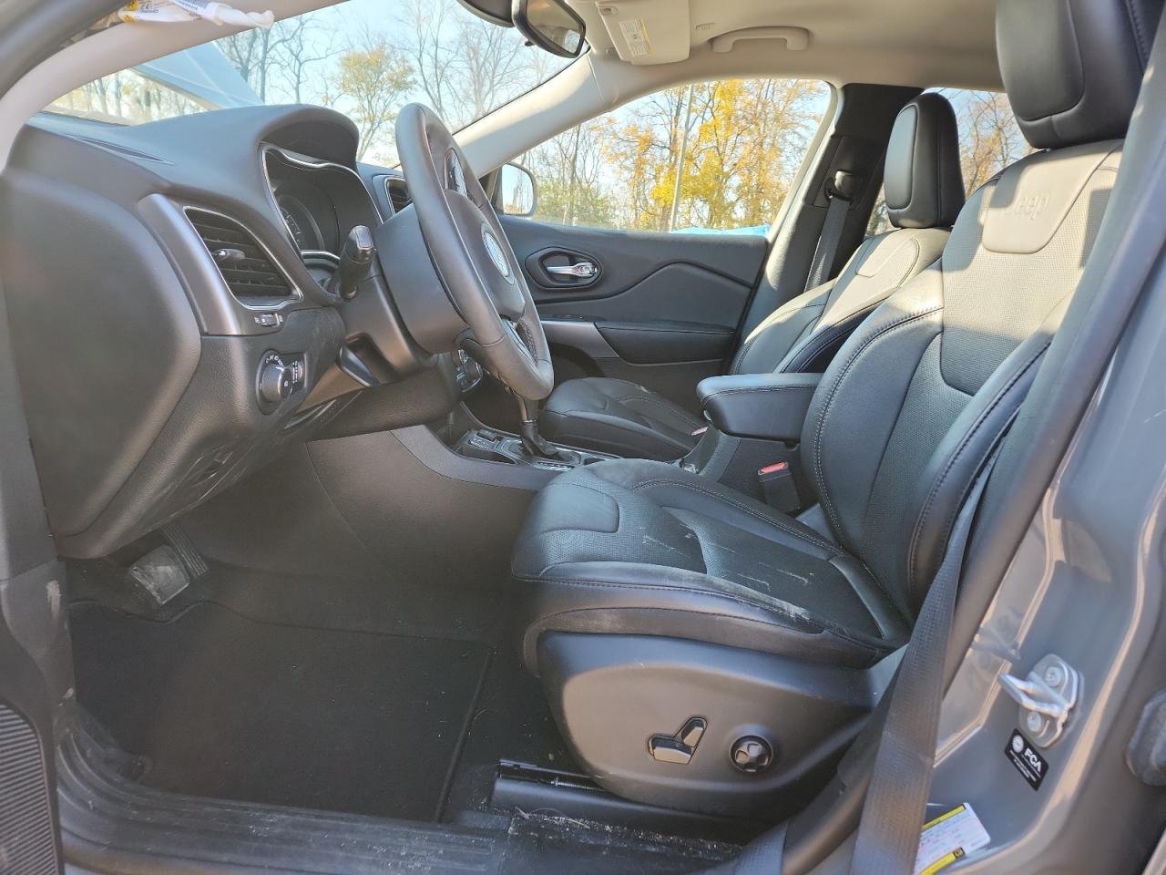 2021 Jeep Cherokee Latitude Lux VIN: 1C4PJLMX4MD215111 Lot: 92795845