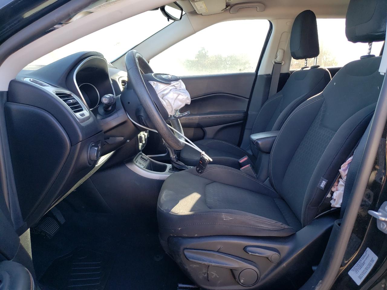 2017 Jeep Compass Sport VIN: 3C4NJCAB1HT682017 Lot: 93204625