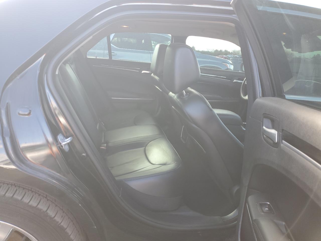 2015 Chrysler 300 Limited VIN: 2C3CCARG3FH923253 Lot: 93233015