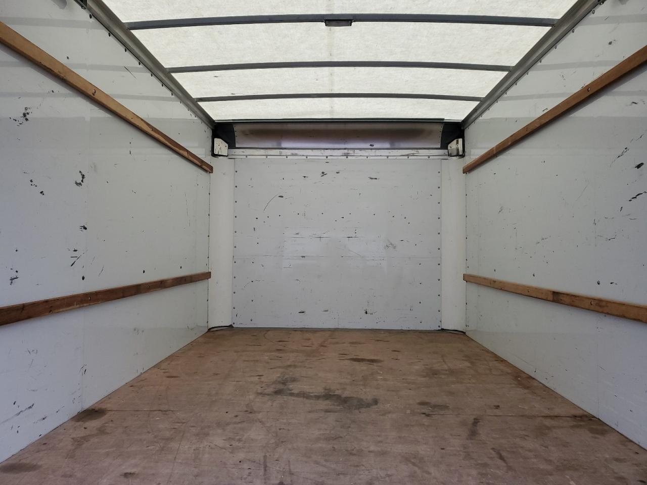 2022 GMC Savana Cut - Box Truck VIN: 7GZ37TC73NN009534 Lot: 93229125