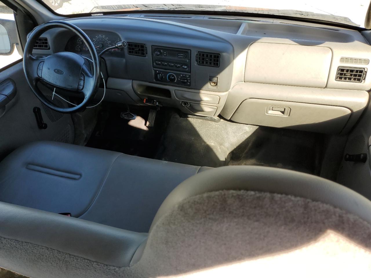 2000 Ford F350 Srw Super Duty VIN: 1FTSW30F8YEA42511 Lot: 92686415