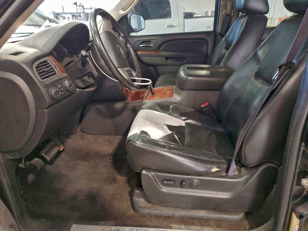 2011 Chevrolet Tahoe K1500 Ltz VIN: 1GNSKCE06BR215224 Lot: 90488225