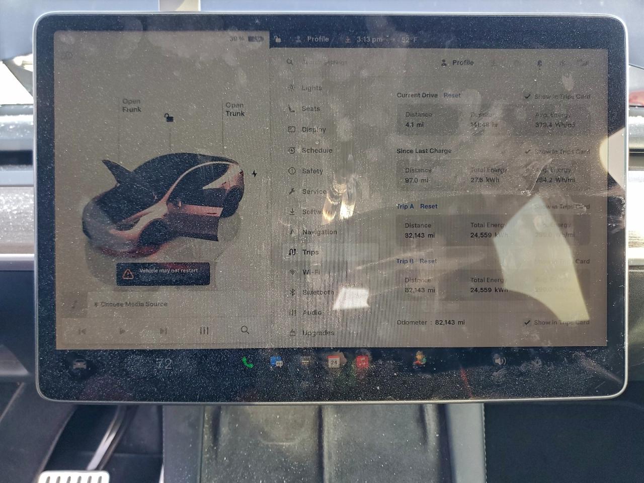 2022 Tesla Model Y VIN: 7SAYGDEF7NF456219 Lot: 94310215