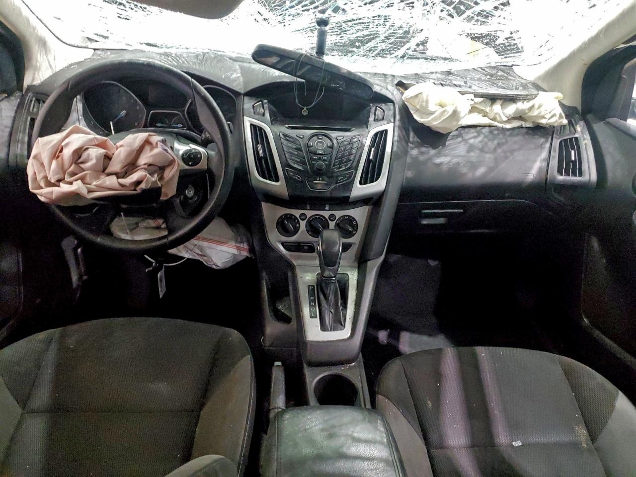 2014 Ford Focus Se VIN: 1FADP3F28EL388971 Lot: 93282885