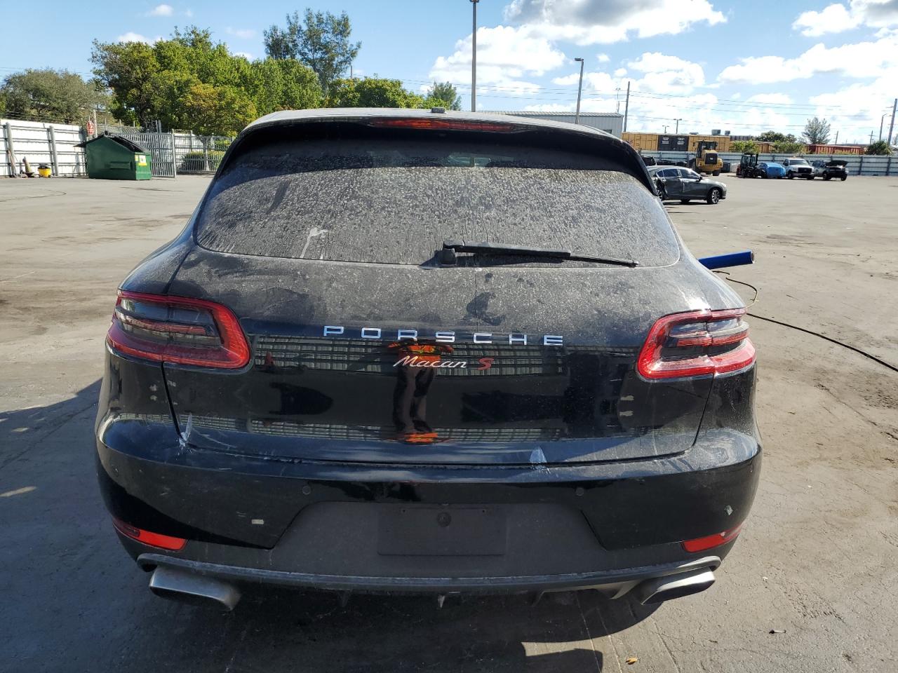 2018 Porsche Macan VIN: WP1AA2A51JLB07337 Lot: 93129045