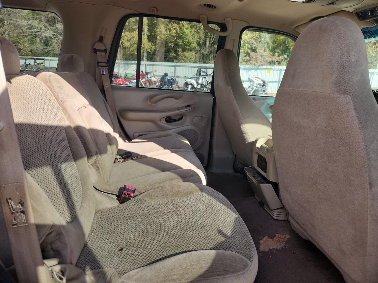 2000 Ford Expedition Xlt VIN: 1FMRU1569YLB56865 Lot: 92604675