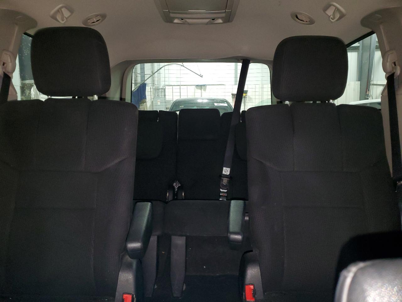 2011 Dodge Grand Caravan Crew VIN: 2D4RN5DG1BR750578 Lot: 90745135