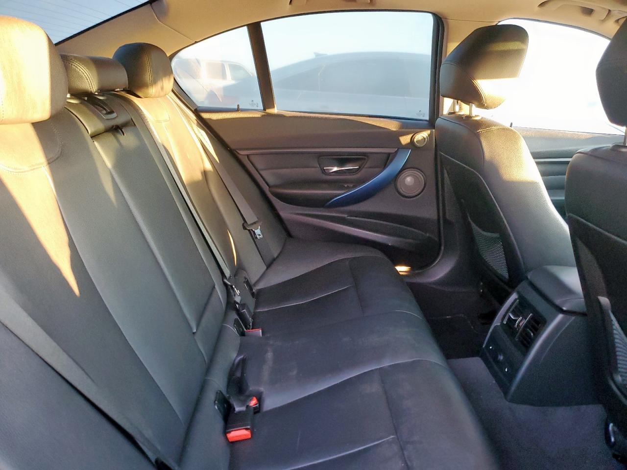 2014 BMW 335 Xi VIN: WBA3B9G50ENR90586 Lot: 90111335