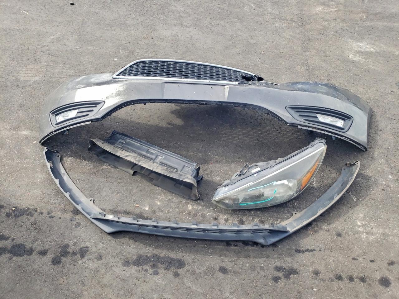 2016 Ford Focus Se VIN: 1FADP3F26GL301474 Lot: 94105255