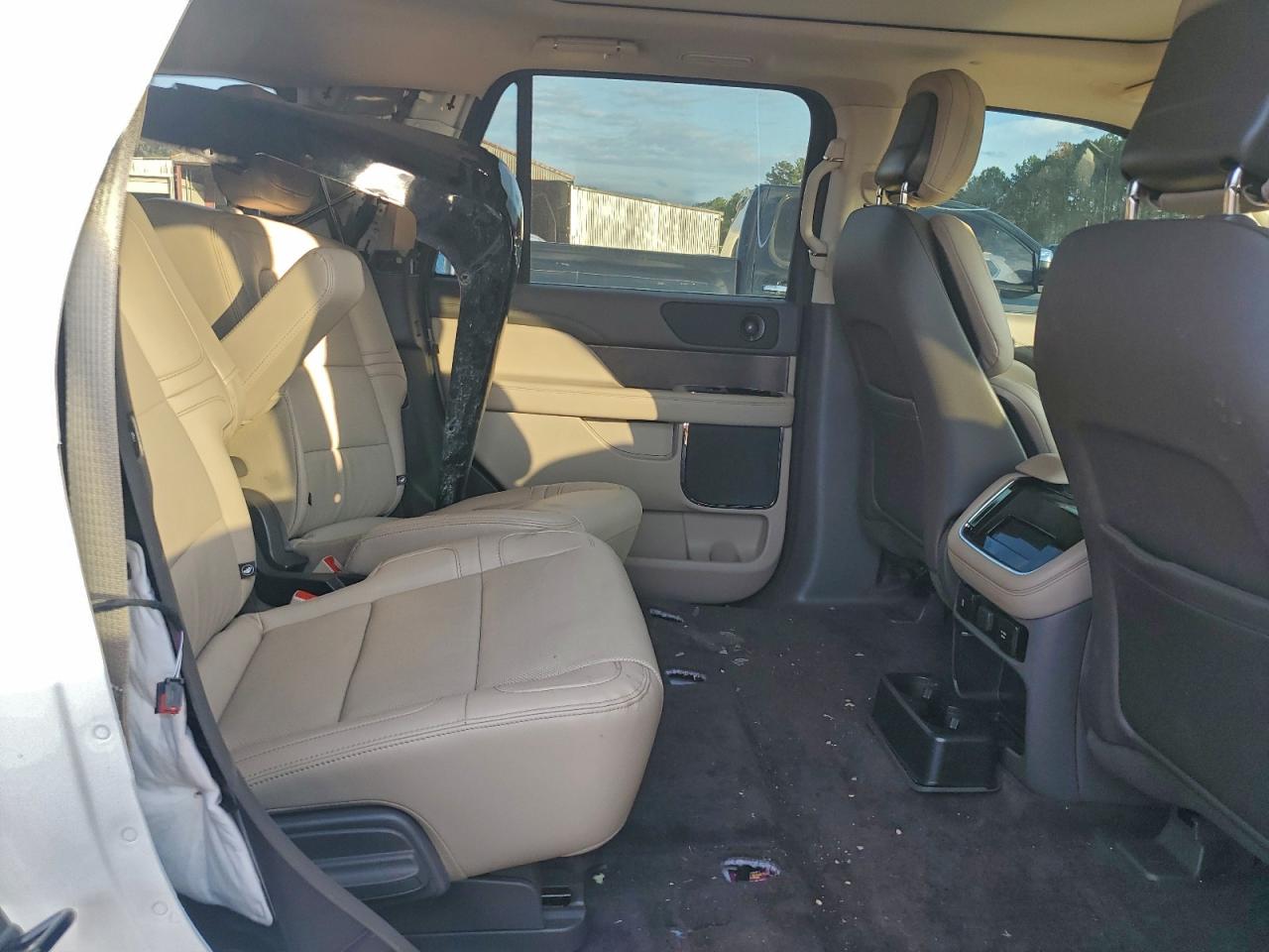 2024 Lincoln Navigator VIN: 5LMJJ2NG1REL22092 Lot: 93486575