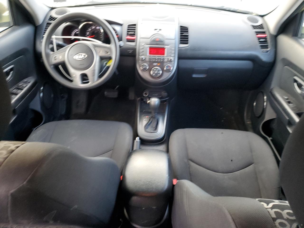 2011 Kia Soul + VIN: KNDJT2A24B7330273 Lot: 93200195