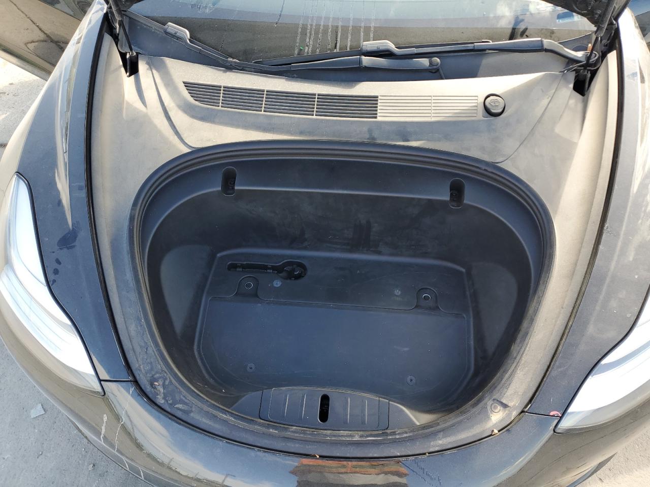 2020 Tesla Model 3 VIN: 5YJ3E1EA3LF704592 Lot: 92622905