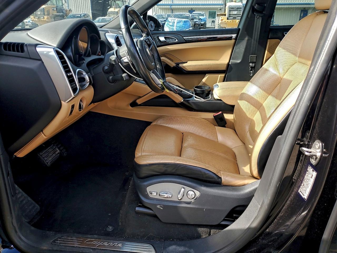 2017 Porsche Cayenne VIN: WP1AA2A21HKA90299 Lot: 93787645