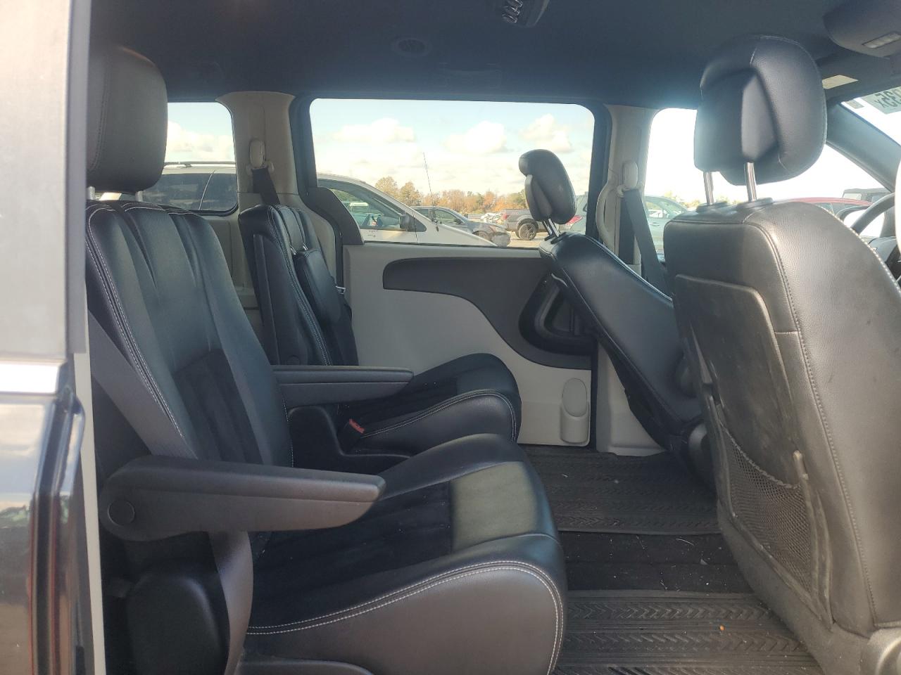 2017 Dodge Grand Caravan Sxt VIN: 2C4RDGCG7HR716764 Lot: 90210935