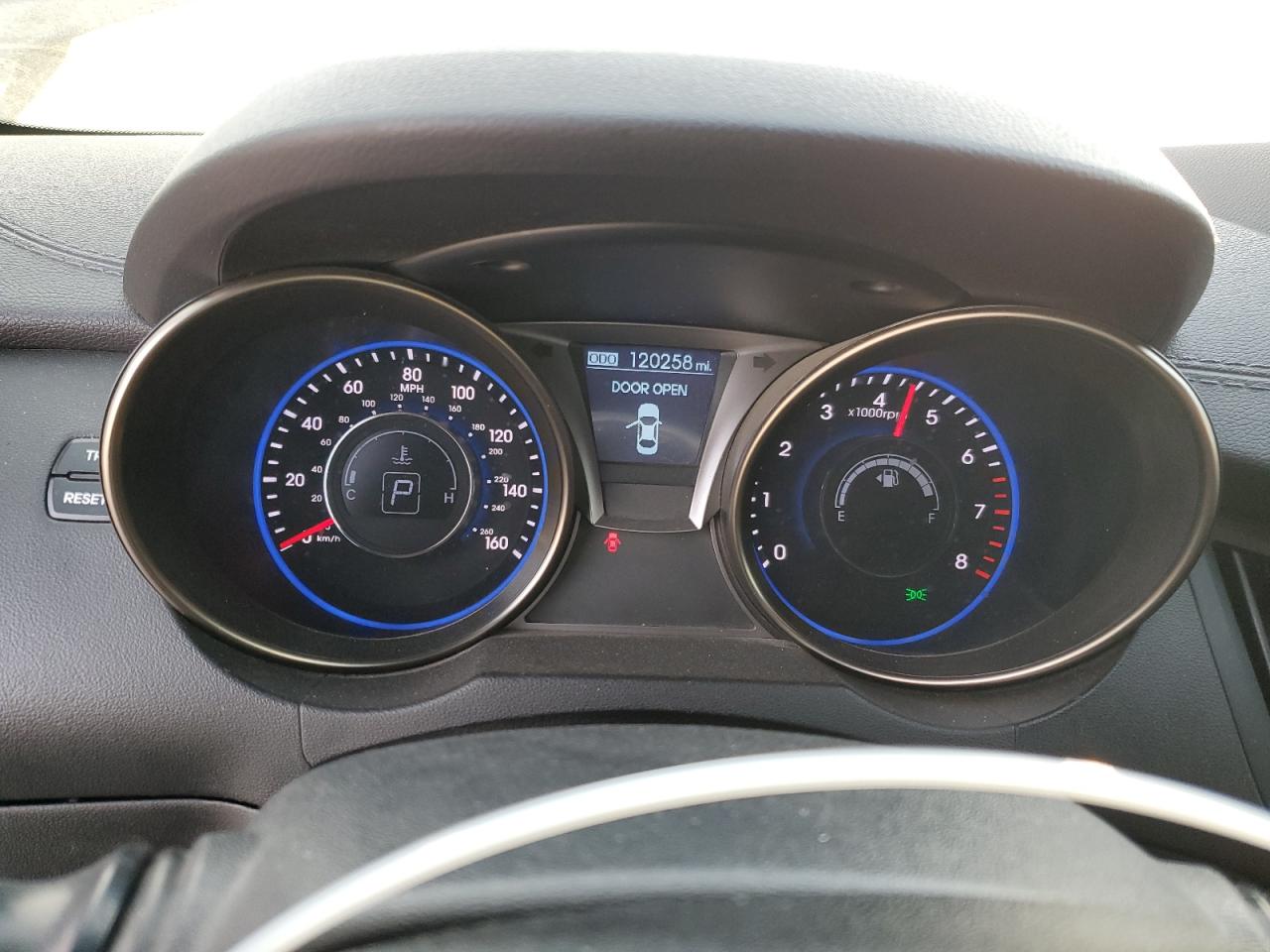 2013 Hyundai Genesis Coupe 2.0T VIN: KMHHT6KD1DU102284 Lot: 89818095