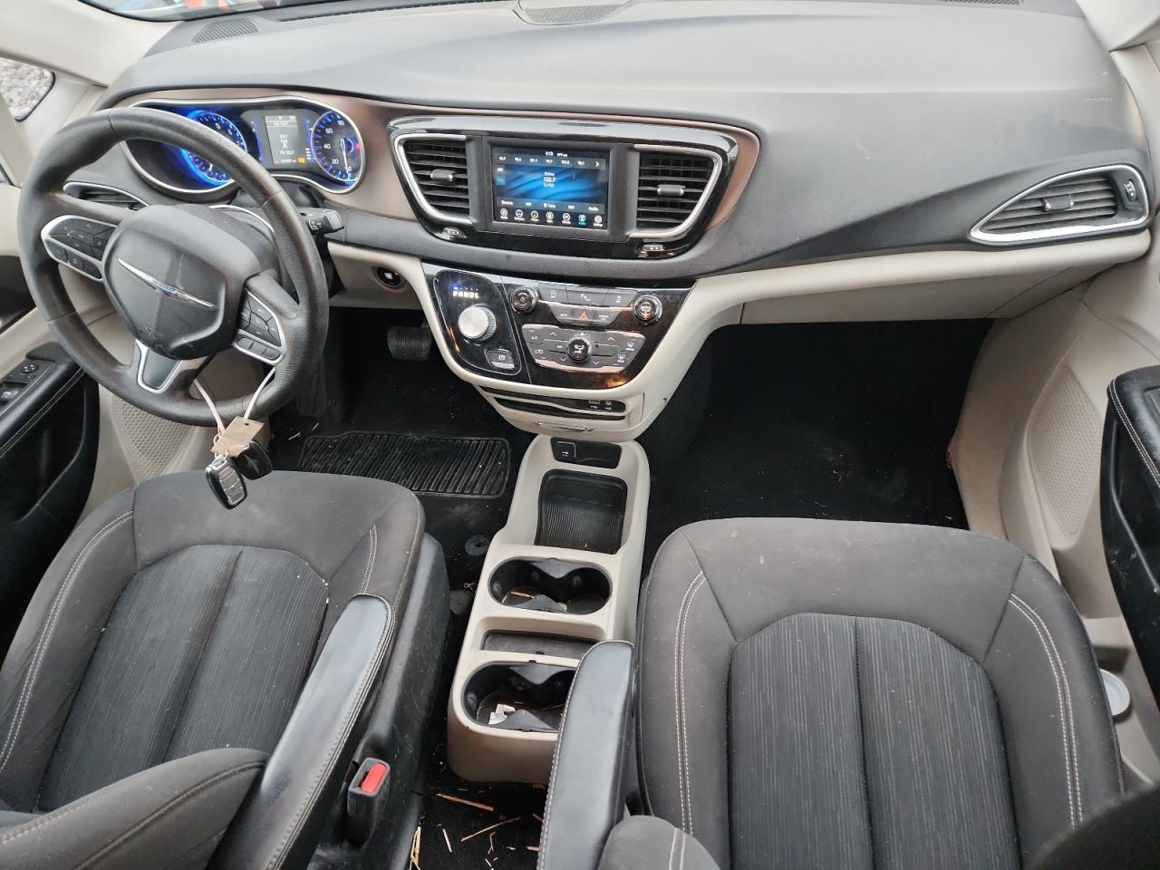 2020 Chrysler Voyager L VIN: 2C4RC1AG5LR105451 Lot: 91327485