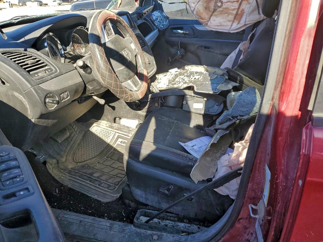 2015 Dodge Grand Caravan R/T VIN: 2C4RDGEG7FR681444 Lot: 94499685