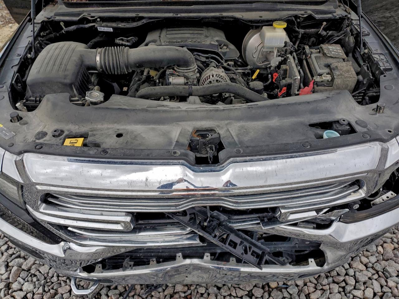 2019 Ram 1500 Laramie VIN: 1C6SRFJT7KN719592 Lot: 91695725