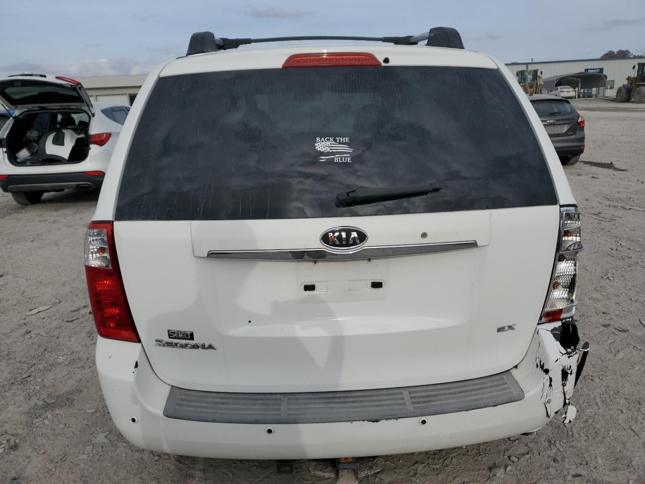 2007 Kia Sedona Ex VIN: KNDMB233076112057 Lot: 92804235