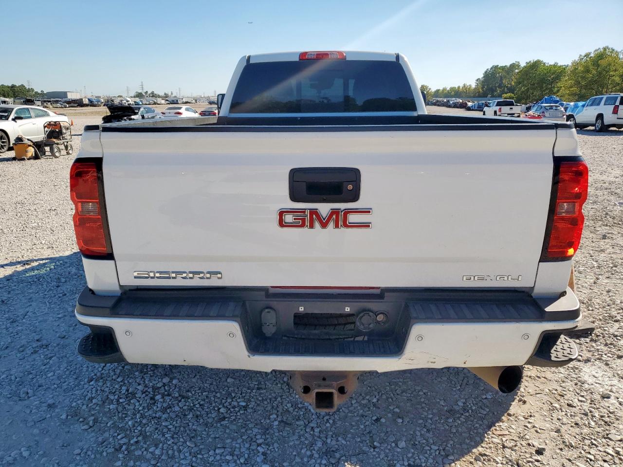 2015 GMC Sierra K3500 Denali VIN: 1GT424E8XFF635119 Lot: 91591405