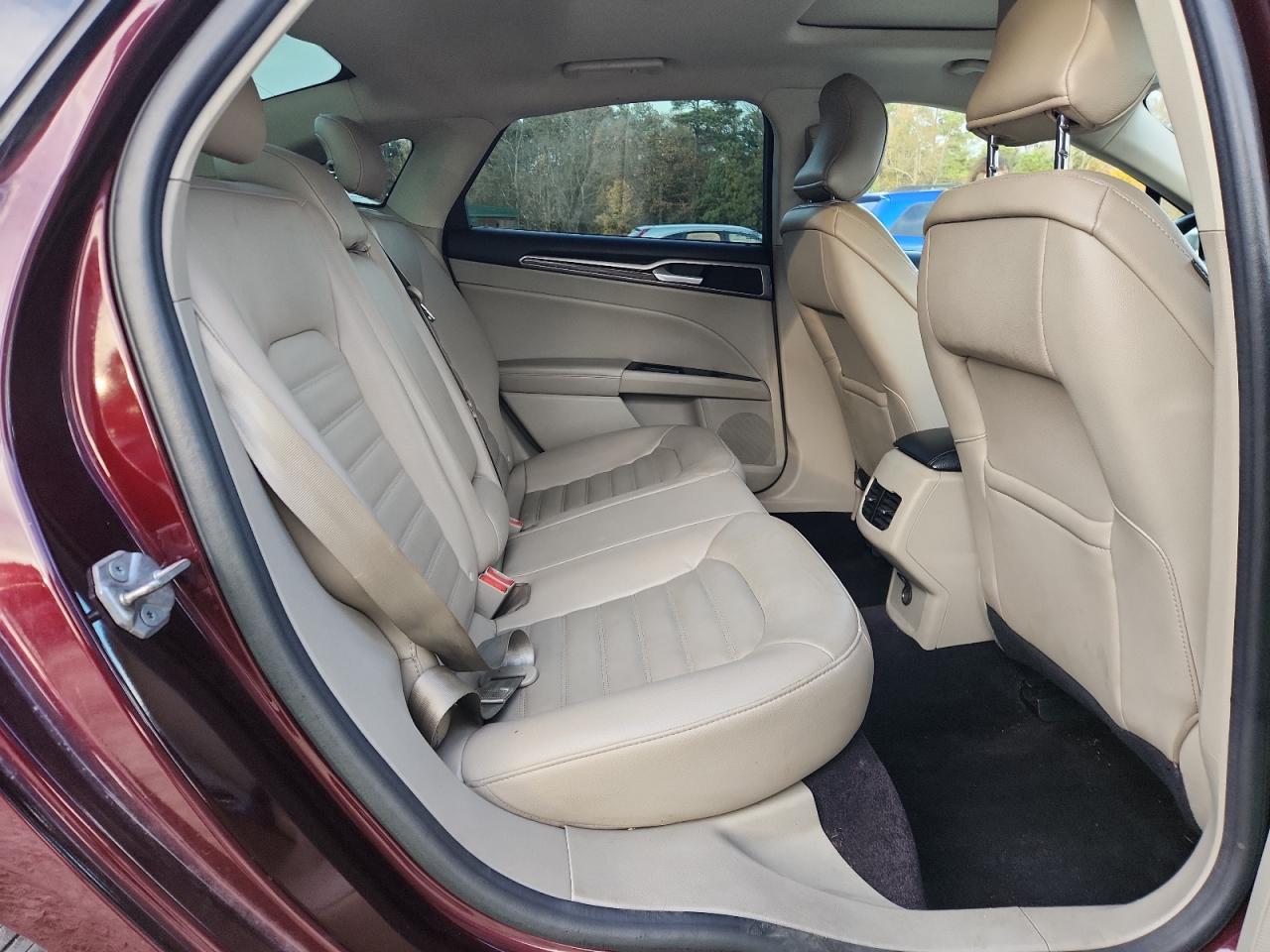 2017 Ford Fusion Se VIN: 3FA6P0H98HR203454 Lot: 91630475