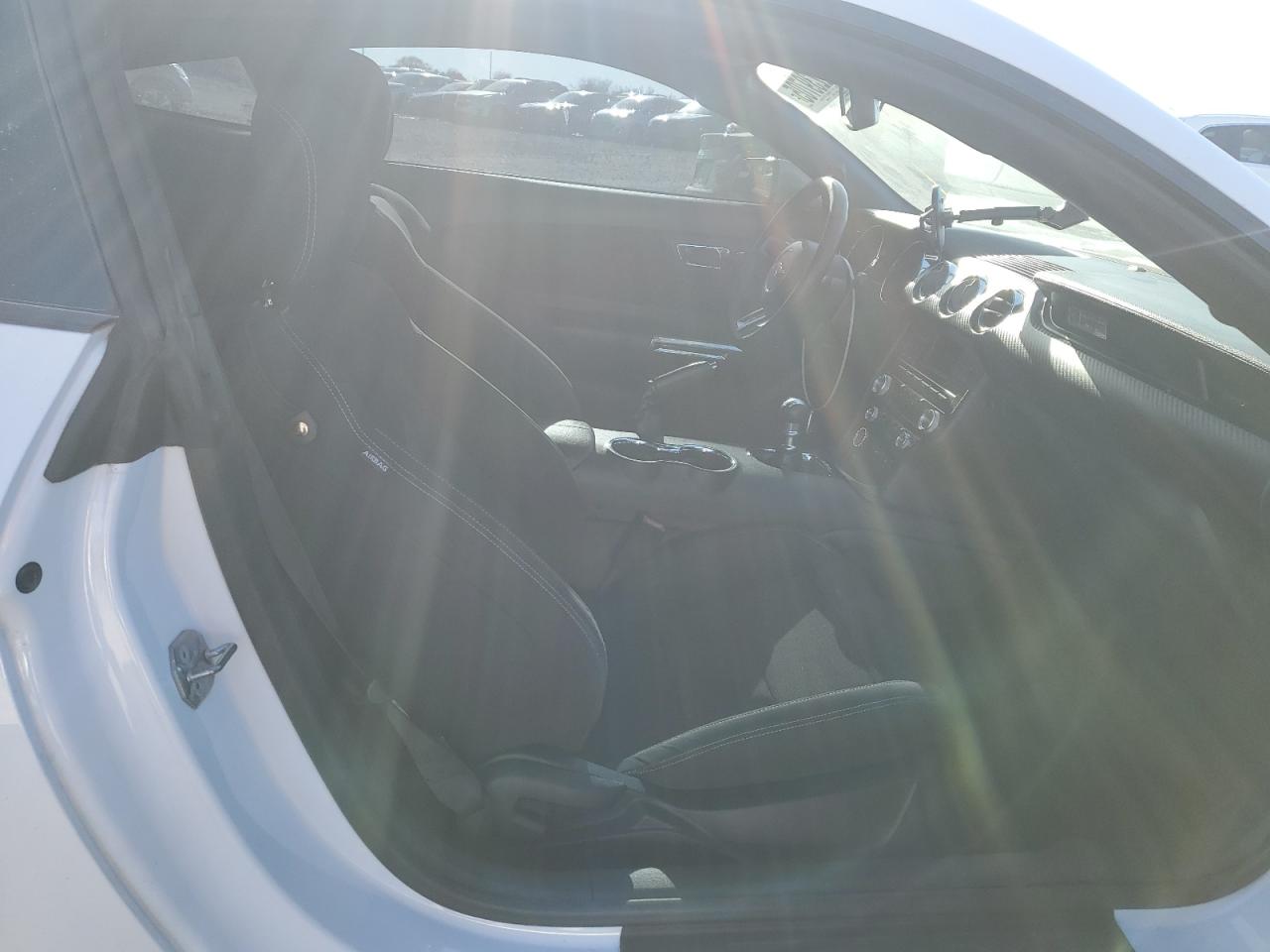 2015 Ford Mustang VIN: 1FA6P8AM5F5394490 Lot: 92239705