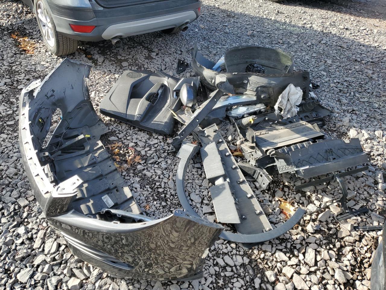 2016 Ford Escape Se VIN: 1FMCU0G75GUC18115 Lot: 92781115