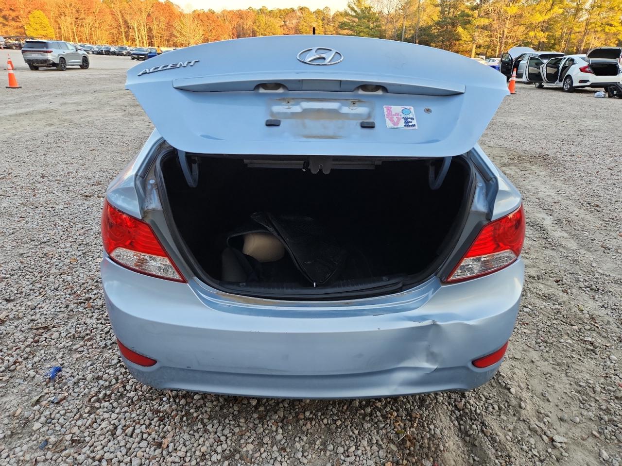 2013 Hyundai Accent Gls VIN: KMHCT4AE3DU523383 Lot: 93476755