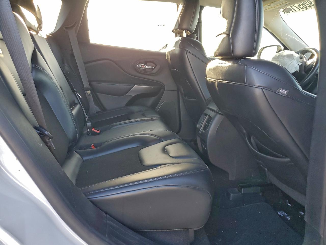 2021 Jeep Cherokee Latitude Plus VIN: 1C4PJLLB6MD112097 Lot: 92657175