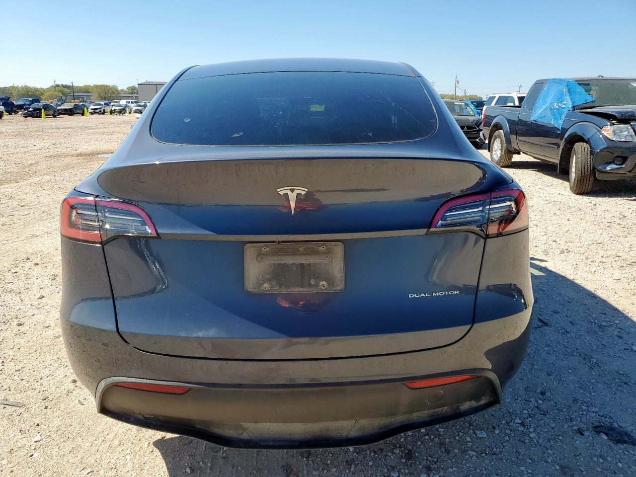 2023 Tesla Model Y VIN: 7SAYGDEE3PA057847 Lot: 90979345
