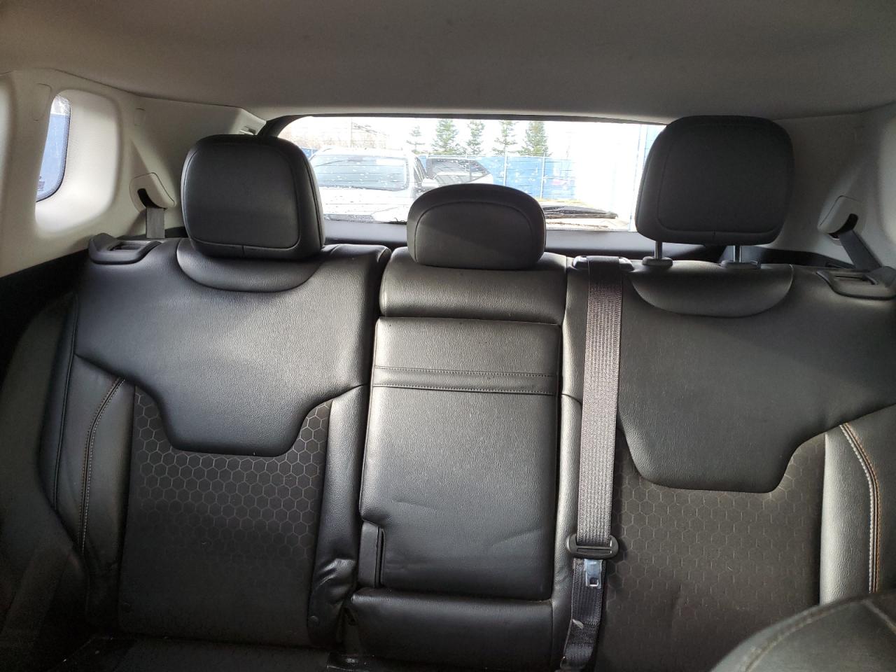 2018 Jeep Compass Latitude VIN: 3C4NJDBB9JT127911 Lot: 91960705