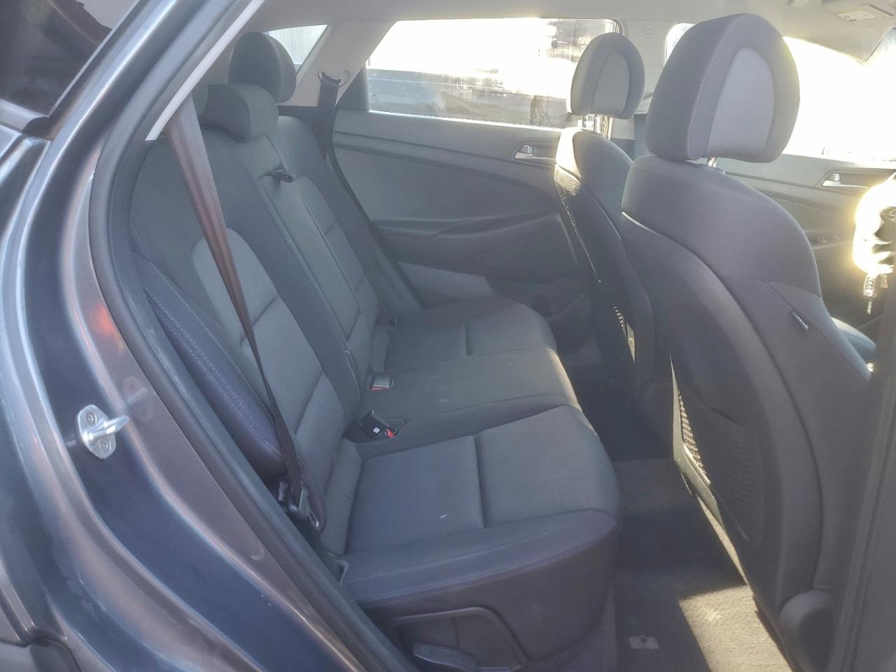 2018 Hyundai Tucson Se VIN: KM8J2CA41JU678926 Lot: 94244185