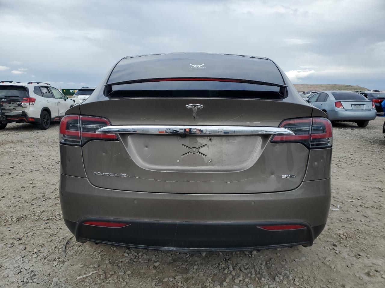 2016 Tesla Model X VIN: 5YJXCBE20GF008459 Lot: 93313065