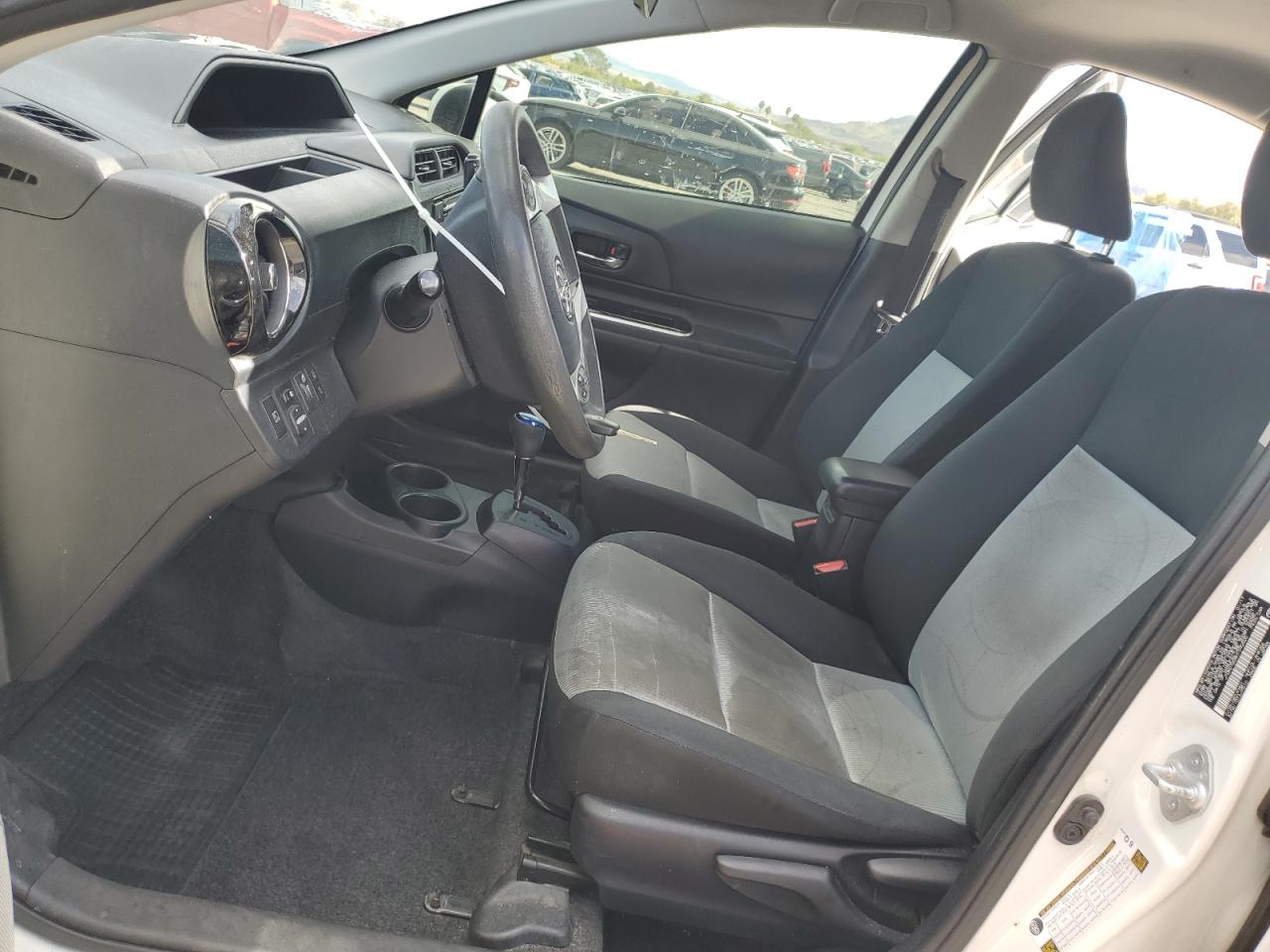 2017 Toyota Prius C VIN: JTDKDTB38H1592520 Lot: 93304115